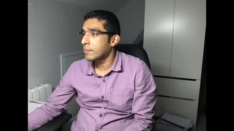 Snapshot of joeshades21 chatting on January 13, 4:30 pm joeshades21 online show from January 13, 4:30 pm