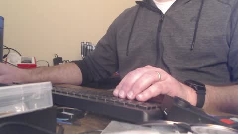 joeystr0ker online show from March 29, 12:05 pm