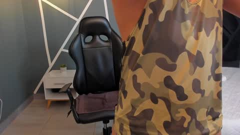 Johan Williams online show from December 20, 3:58 am