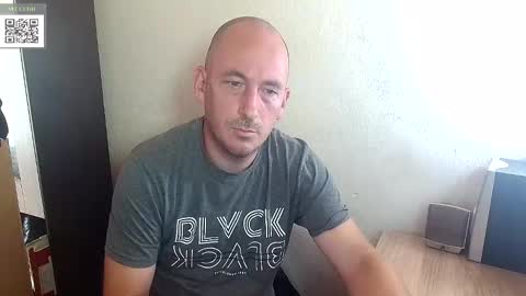 Snapshot of johanbarker chatting on September 25, 11:09 am Johan online show from September 25, 11:09 am