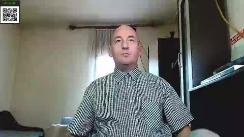 Snapshot of johanbarker chatting on December 28, 1:18 pm Johan online show from December 28, 1:18 pm