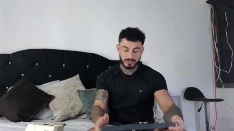 John  online show from October 22, 11:03 am