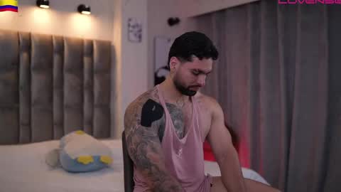 john online show from April 18, 9:36 pm