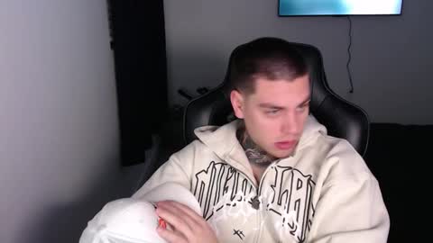 JAXX online show from February 3, 3:04 am