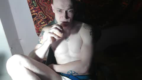 Johnny online show from November 1, 4:11 pm