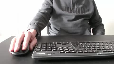 johnny_walker14 online show from April 3, 8:00 am