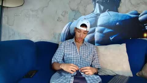 Snapshot of johnnystoorm chatting on October 20, 7:18 pm johnnystoorm online show from October 20, 7:18 pm