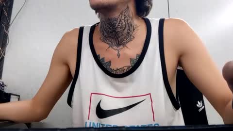 Snapshot of johnsonisaac94_ chatting on January 27, 1:26 am johnsonisaac94  online show from January 27, 1:26 am