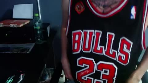 Snapshot of johnsonisaac94_ chatting on December 7, 6:21 am johnsonisaac94  online show from December 7, 6:21 am