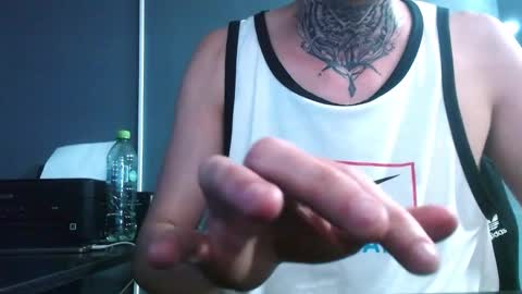 Snapshot of johnsonisaac94_ chatting on December 6, 4:47 am johnsonisaac94  online show from December 6, 4:47 am