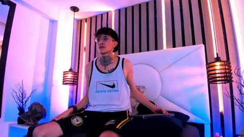 Snapshot of johnsonisaac94_ chatting on September 26, 1:36 am johnsonisaac94  online show from September 26, 1:36 am