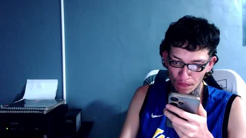 Snapshot of johnsonisaac94_ chatting on December 24, 7:06 am johnsonisaac94  online show from December 24, 7:06 am