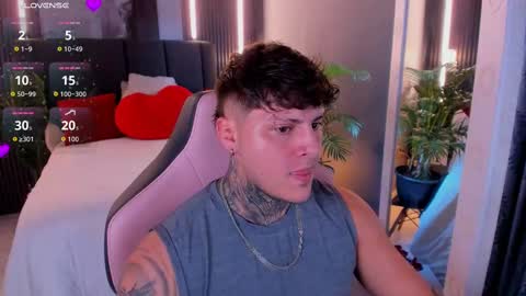 Snapshot of johny_multicum chatting on September 8, 10:09 pm Johny online show from September 8, 10:09 pm