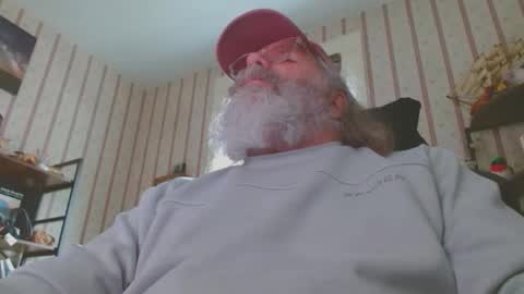 joncpics online show from March 13, 7:53 pm