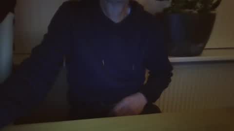 Snapshot of jop55 chatting on February 18, 9:09 pm Jop55 online show from February 18, 9:09 pm