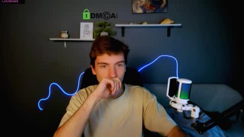 joseph_bear_ online show from October 13, 8:15 pm