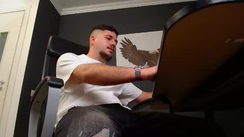 Snapshot of joshknights chatting on December 4, 6:00 am JoshKnight online show from December 4, 6:00 am