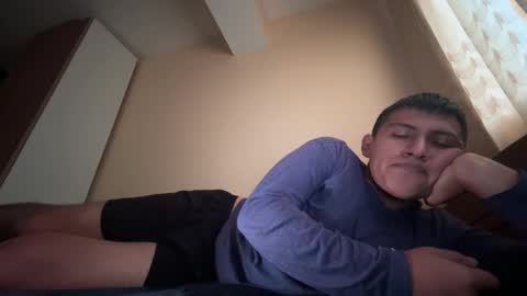 joshuatls08 online show from October 13, 1:06 pm