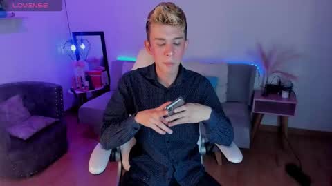 Juandii online show from February 4, 8:26 pm