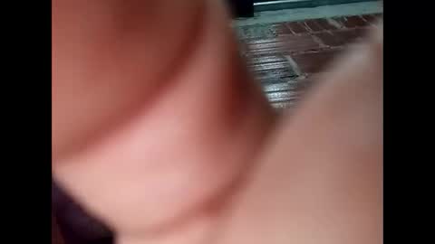Snapshot of juan370490 chatting on December 13, 2:21 am juan370490 online show from December 13, 2:21 am