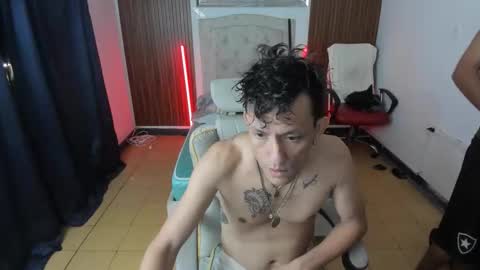 juan_and_luke online show from March 19, 9:45 am