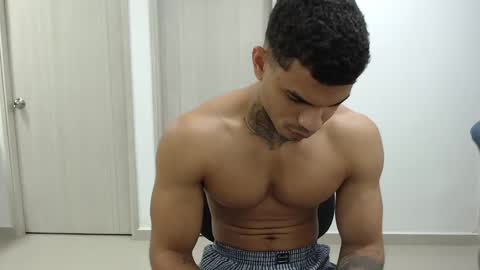 Snapshot of juan_gomez_1 chatting on February 13, 10:02 am juan_gomez_1 online show from February 13, 10:02 am