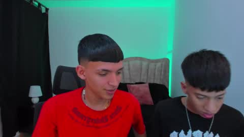 Snapshot of juan_nd_steven chatting on September 17, 4:13 am JuanSteven online show from September 17, 4:13 am
