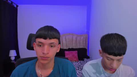 Snapshot of juan_nd_steven chatting on September 12, 4:45 am JuanSteven online show from September 12, 4:45 am