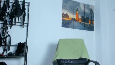 Juan Esteban online show from October 30, 5:36 pm