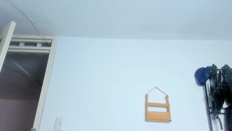 Juan Esteban online show from October 1, 5:28 pm