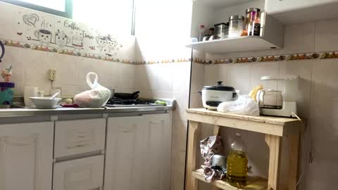 Juan Esteban online show from December 4, 12:36 pm