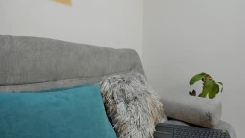 julian_wallace online show from January 22, 1:42 am