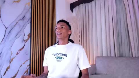 Julien online show from February 16, 12:03 pm