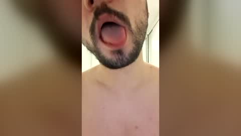 julio_castrob online show from August 9, 11:16 am