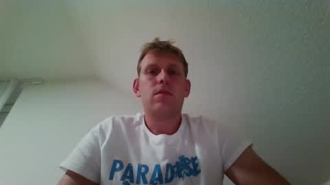 julkoooo128 online show from September 22, 7:24 pm