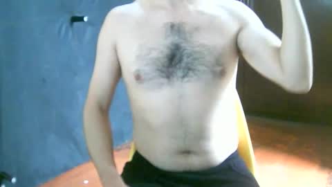 Mia online show from December 17, 11:06 am