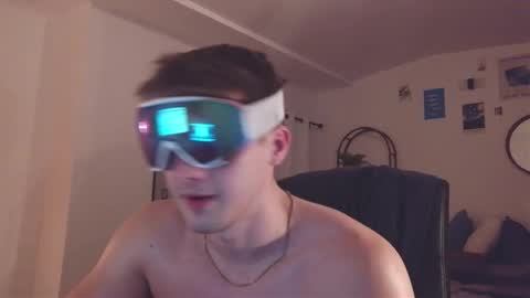 Junior Madison online show from March 3, 11:34 pm