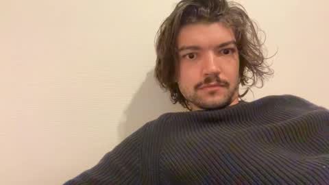 just_a_guy_with_a_big_cock online show from April 19, 6:57 am