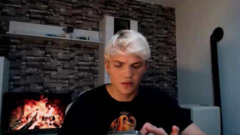 U bf Justin online show from November 4, 7:15 pm