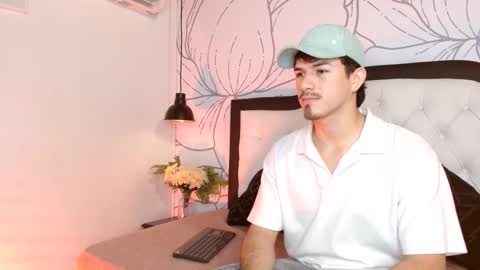 Snapshot of justin_spencer chatting on September 28, 2:20 am Justin online show from September 28, 2:20 am