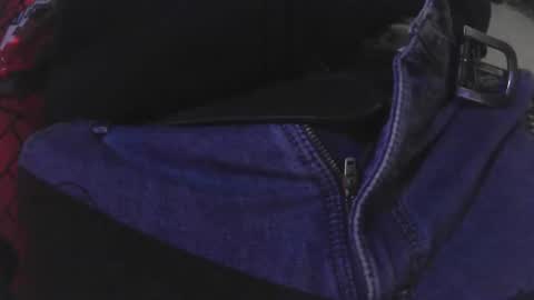 Justin You online show from December 13, 7:53 pm