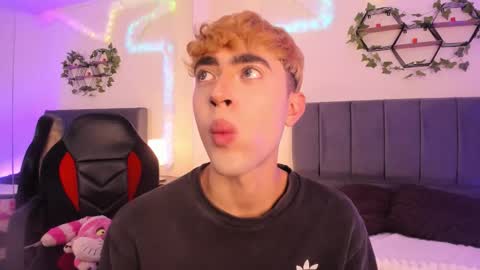 Justin online show from October 13, 12:00 pm