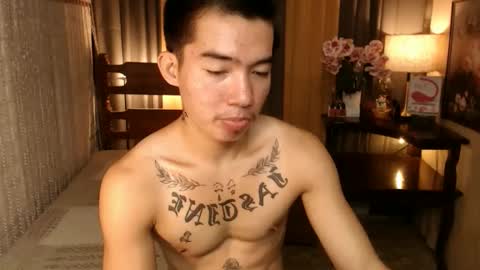 justine_hunk online show from February 23, 5:28 am