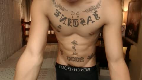 justine_hunk online show from October 11, 6:06 am