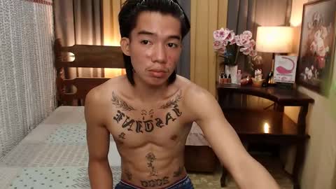 justine_hunk online show from January 6, 6:14 am