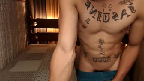 justine_hunk online show from February 3, 3:31 am