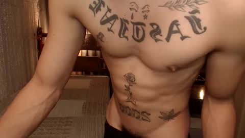 justine_hunk online show from April 17, 7:22 am