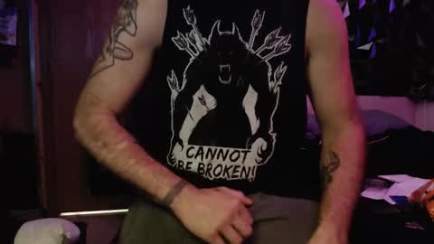 justinmoore1987 online show from April 26, 7:06 am