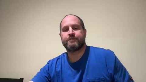 justinr396 online show from April 4, 5:43 pm