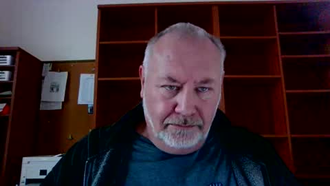 justme196756 online show from November 4, 6:42 pm